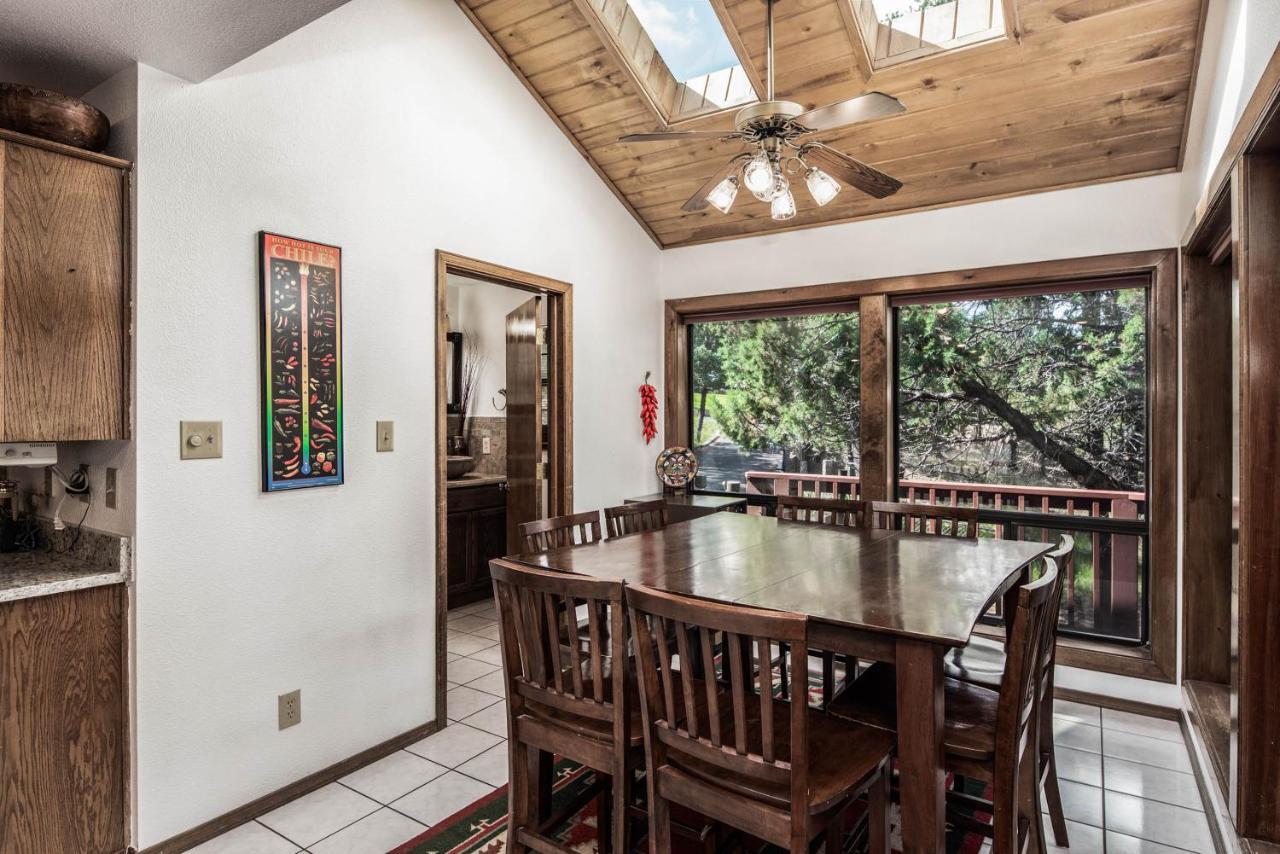 Christi And Dons Nuthouse Villa รุยโดโซ ภายนอก รูปภาพ